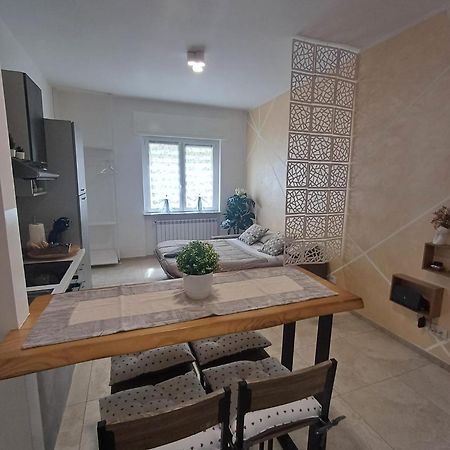 "Nonna Maria" Apartamento Venegono Superiore Exterior foto