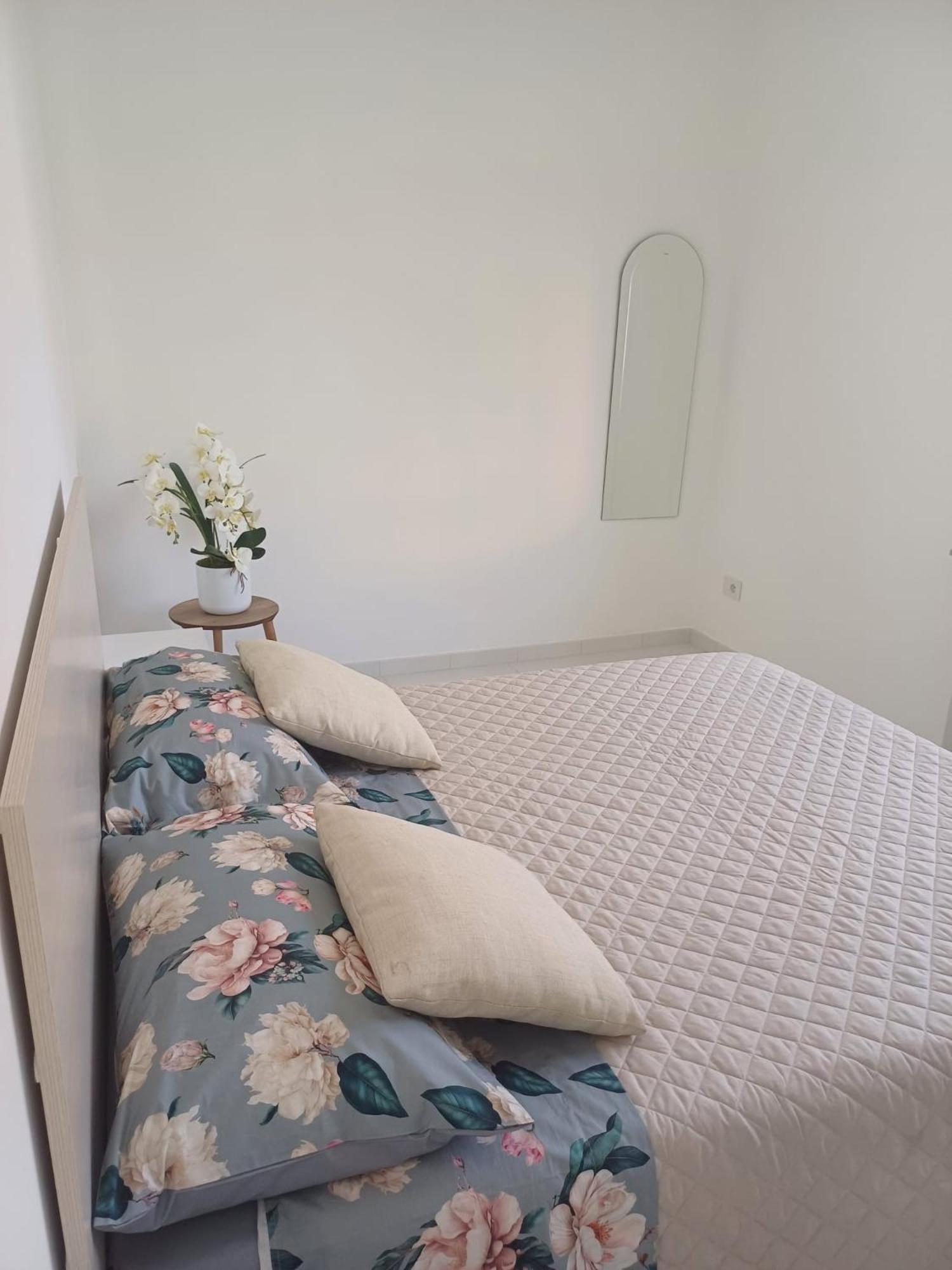 "Nonna Maria" Apartamento Venegono Superiore Exterior foto